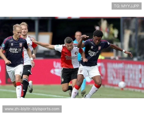 进攻战术大揭秘 法甲教练排兵布阵有新解 进攻战术大揭秘 法甲教练排兵布阵有新解