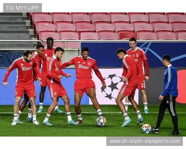 阿贾克斯青春风暴掀起欧冠赛场橙色革命的崛起与辉煌 阿贾克斯青春风暴掀起欧冠赛场橙色革命的崛起与辉煌